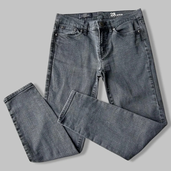 J. Crew 9”Mid Rise Toothpick Charcoal Wash Jeans - Picture 3 of 15